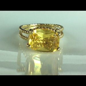 Yellow crystal gold tone ring